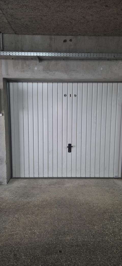 Garage/ Box 16m² à Besançon