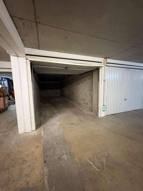 Garage fermé à louer – Lyon 9 (Gorge