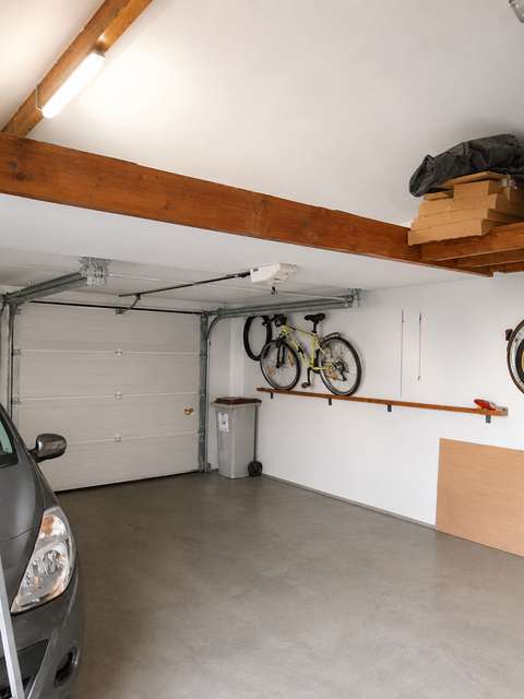 Loue Stockage 12m2 dans garage St Pierre de