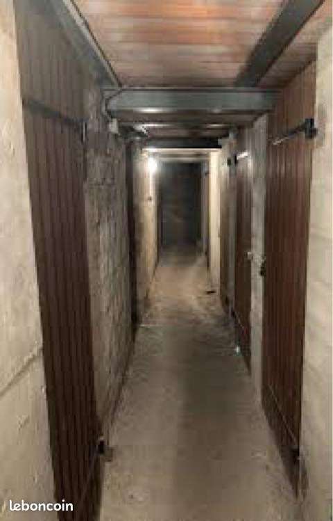 Cave saine et sécurisée - Stockage – Centre-ville