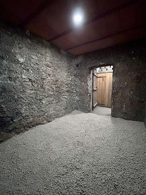 Cave 9m2 PROPRE et ventilée