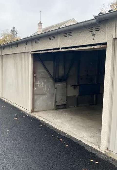 Espace de stockage 1 m² – Garage fermé