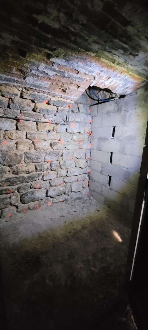 Cave saine à Passage Cardinet - 2 m2