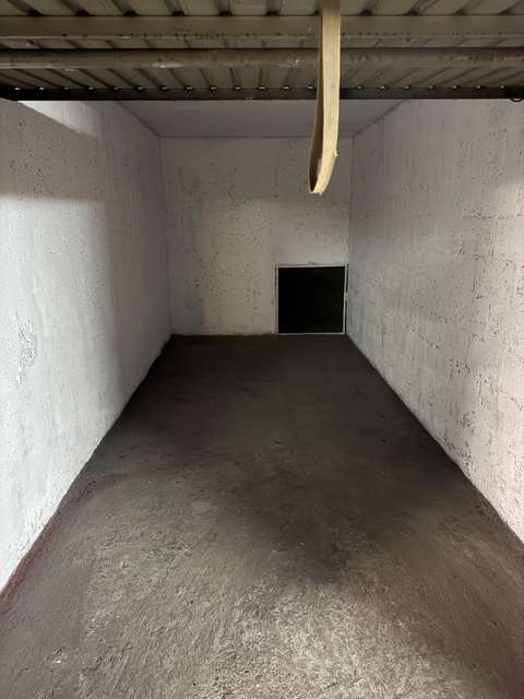 Box de stockage/parking sécurisé - 12m2 - Pantin