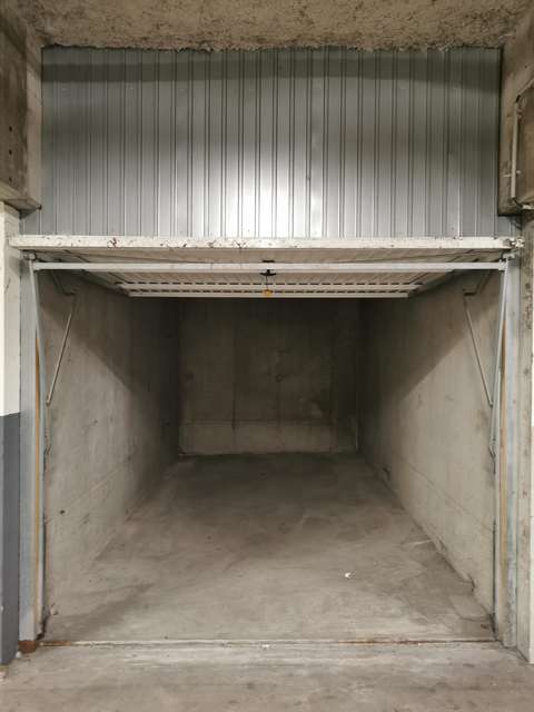 Garage box Orléans 11m²