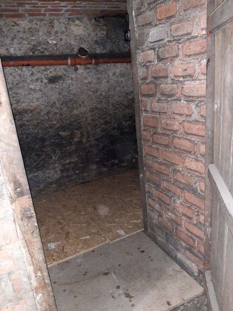 Cave de stockage sécurisée, paris 19