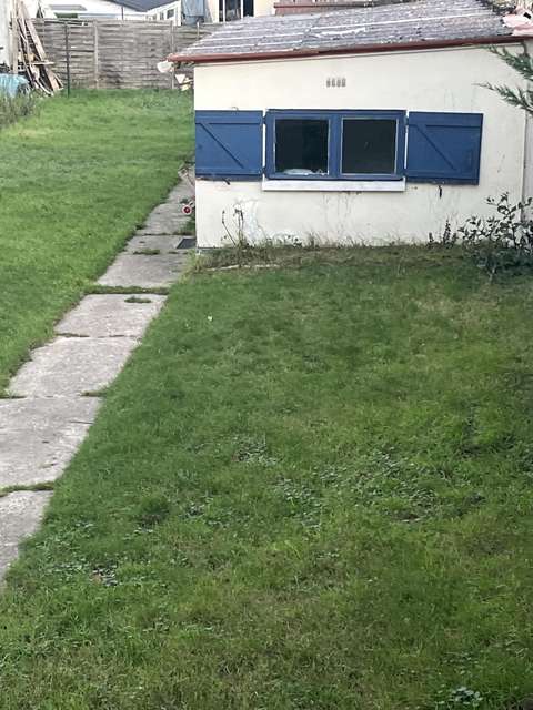 Local sécurisée de 30 m² – stockage privé