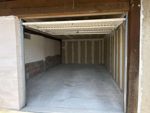 Grand Box de stockage / Parking - Sécurisé