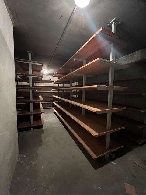 Espace de stockage / local d'archives, 30m2, Métro