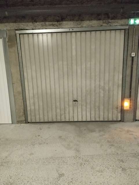 Garage/Box 13m² à Oullins