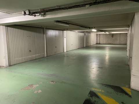 Box fermé niveau -5 / rue Damrémont Paris