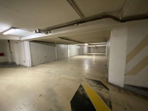 Box fermé niveau -6 / rue Damrémont Paris