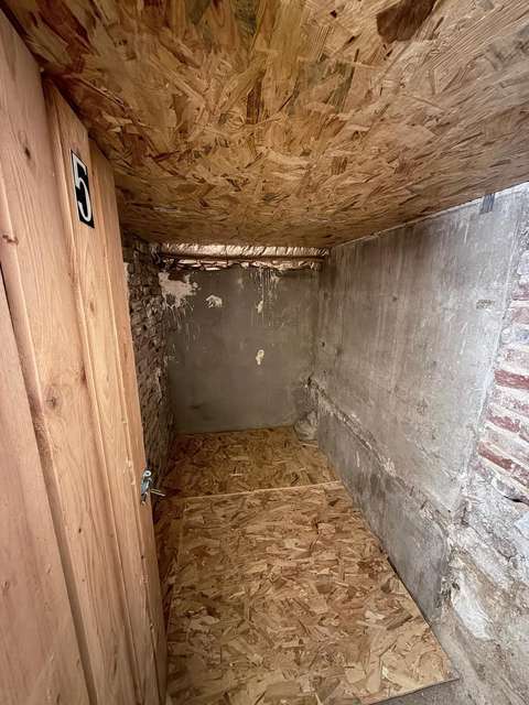 Cave saine de 3m2 en RDC - Massy
