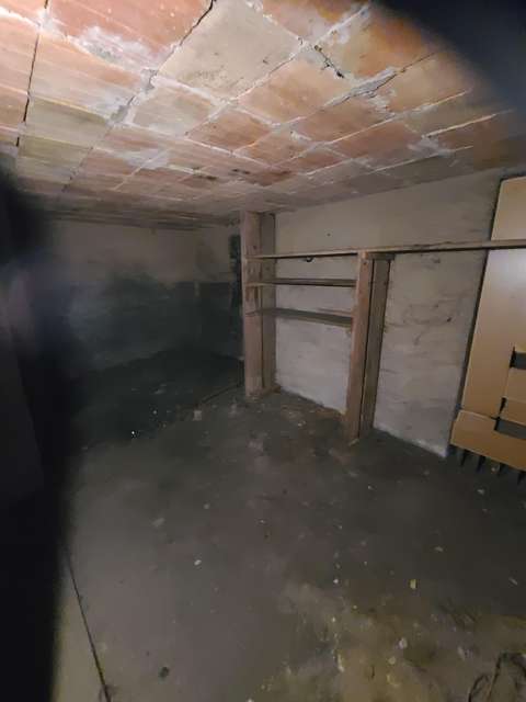 📦 À LOUER – Espaces de stockage sécurisées