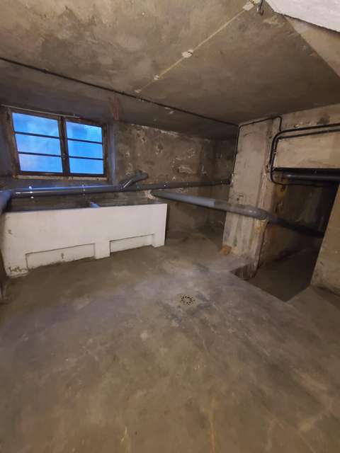 📦 À LOUER – Espaces de stockage sécurisées