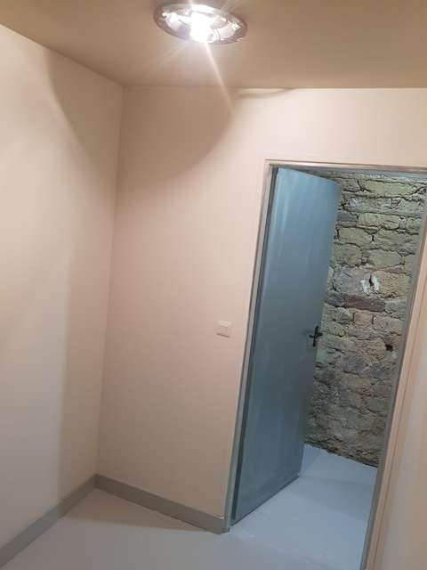 Particulier loue cave 4m