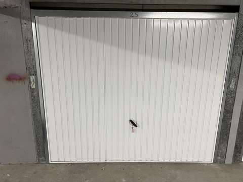 Garage/box 13m² à Fougères