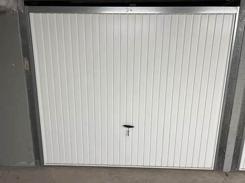 Garage/box 13m² à Fougères