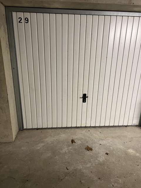 Garage/box 14m² à Acigné