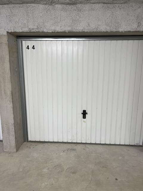 Garage/box 14m² à Acigné