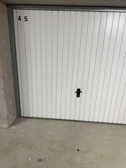 Garage/box 14m² à Acigné