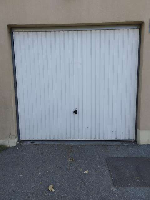Garage/Box - 17m² à Oullins Pierre-Bénite