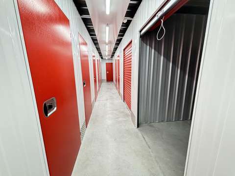 Box de Stockage Sécurisé de 12 m² en