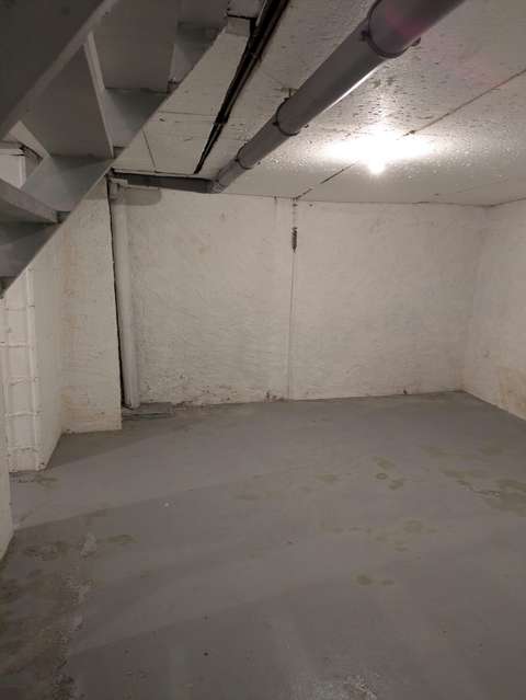 LOCAL DE STOCKAGE SECURISE