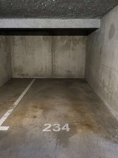 Place de parking 12m² - Toulouse