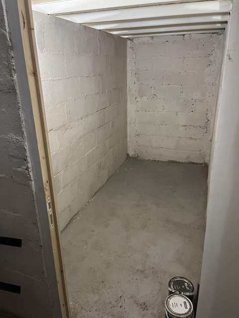 CAVE / STOCKAGE