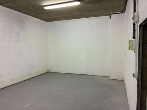 🏛️ Local de stockage – 35 m² |