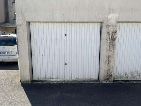 Garage/Box - 15m² à Bourges