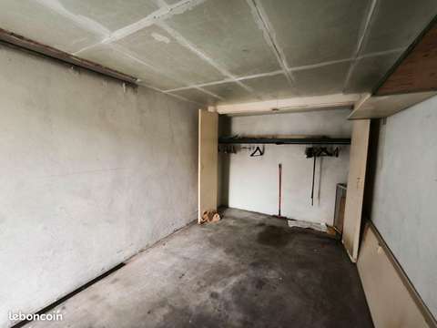 Box de stockage sécurisé 14 m2 - Centre