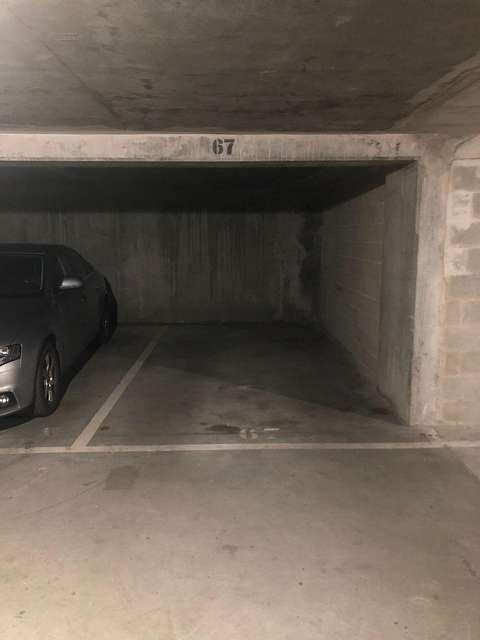 1 place de parking accès sécurisé