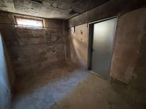 Location cave arrêt métro Borriglione