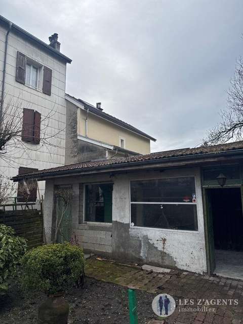Local fermant à clé de 40 m² +