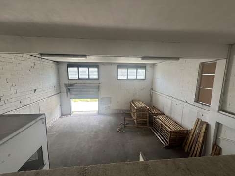 Local de stockage 260m2 à Bagnolet - proche