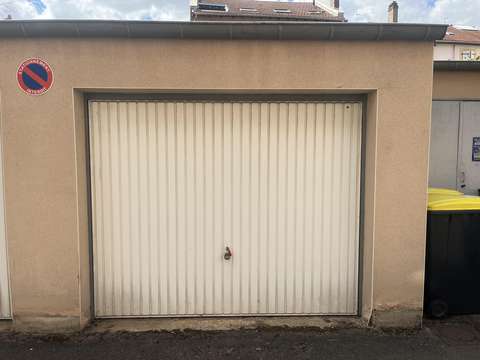 Garage/box 15m² à Metz