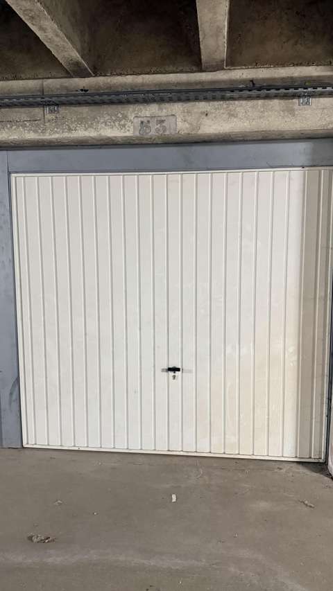 Garage Box 12m² à Dourdan