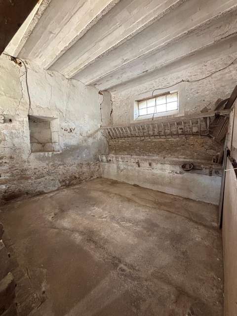 Box de stockage 15 m² sécurisé – Gastins