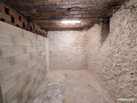 Cave 6m2 9e rue turgot