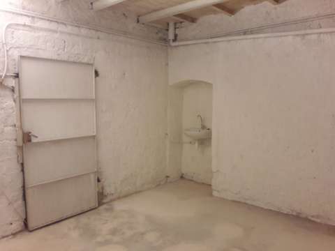 Cave saine et sèche 15 m² Paris 10e.