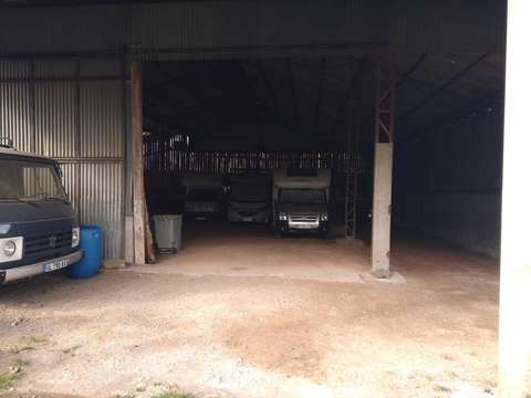 Emplacement pour tous types de véhicules camping car