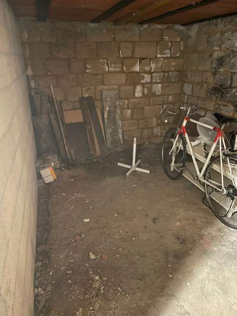 Cave - espace de stockage (11m²) La Garenne-Colombes