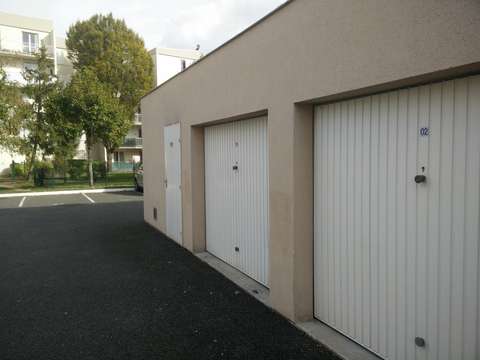 Garage privé / Eysines