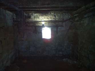 Petite cave rustique privée en Dordogne idéal vin