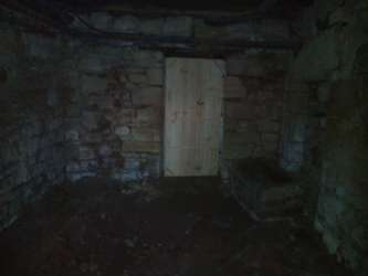 Petite cave rustique privée en Dordogne idéal vin