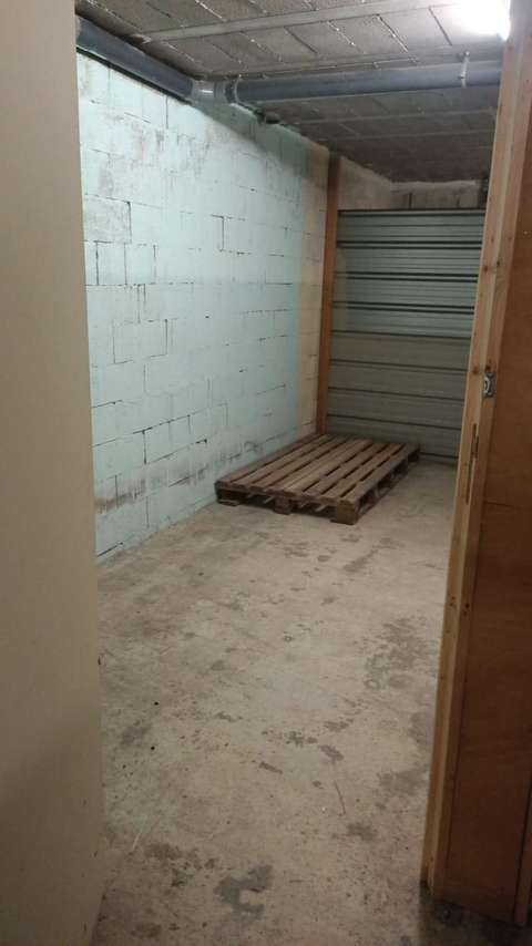 Location box / stockage / Garde meubles /