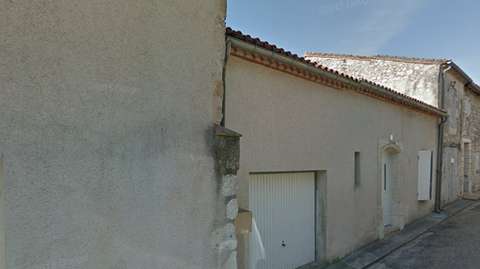 espace de stockage dans grange en pierre parfait