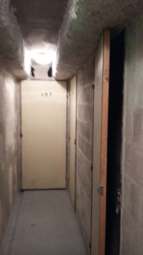 cave saine et sécurisée - Pantin - 2m²